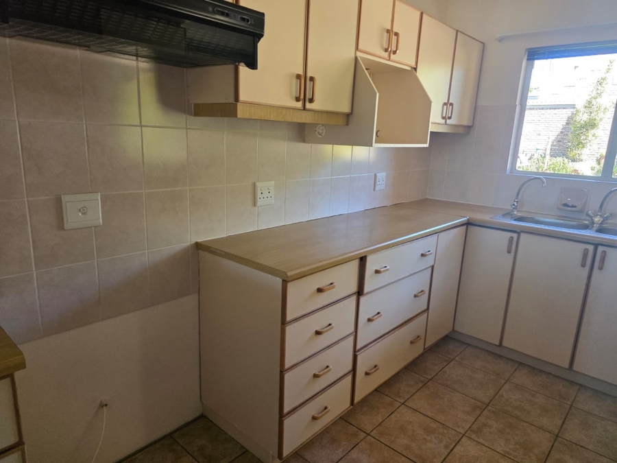  Bedroom Property for Sale in West Bank Western Cape